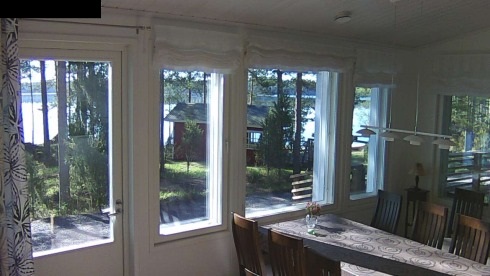 Valvontakameran kuva p�iv�ll�